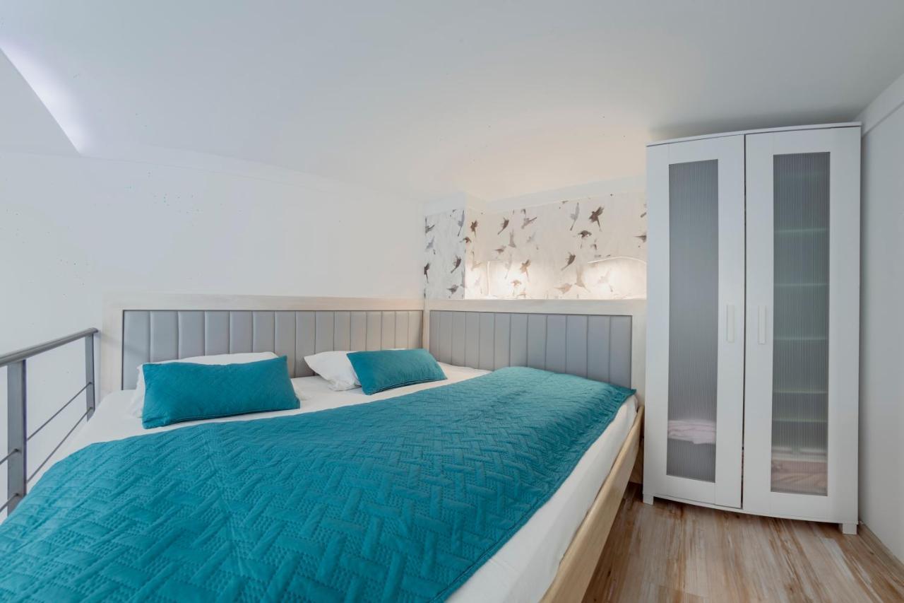 Urban Apartments Пула Екстериор снимка