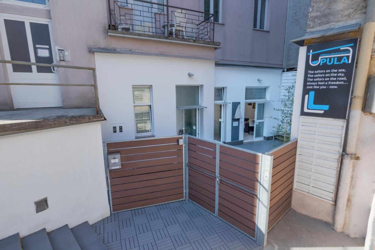 Urban Apartments Пула Екстериор снимка