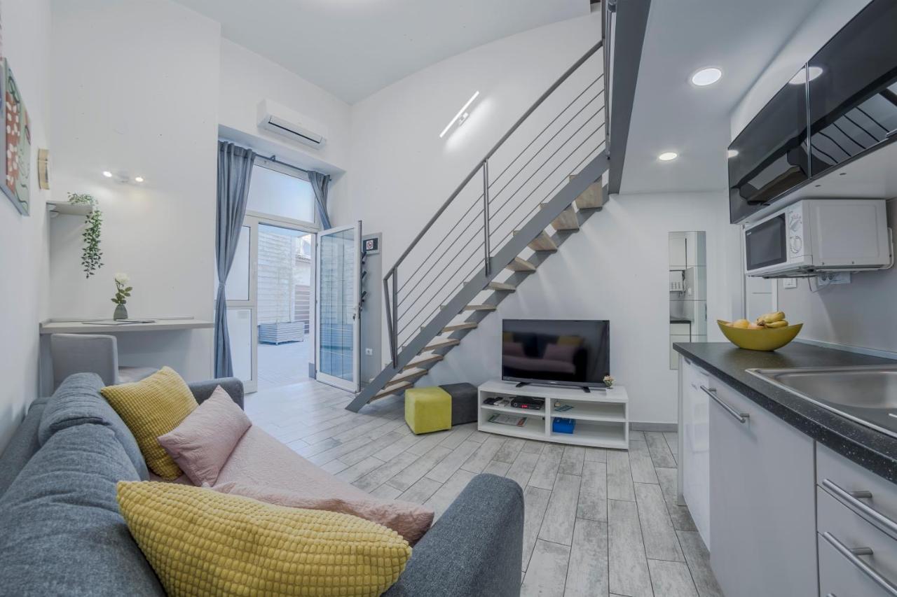 Urban Apartments Пула Екстериор снимка