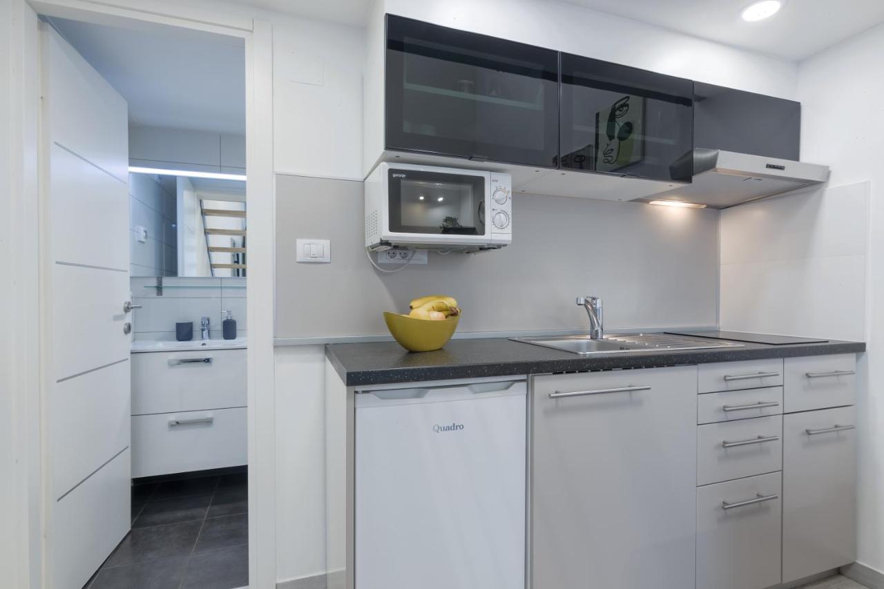 Urban Apartments Пула Екстериор снимка