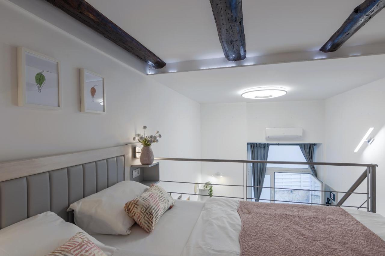 Urban Apartments Пула Екстериор снимка