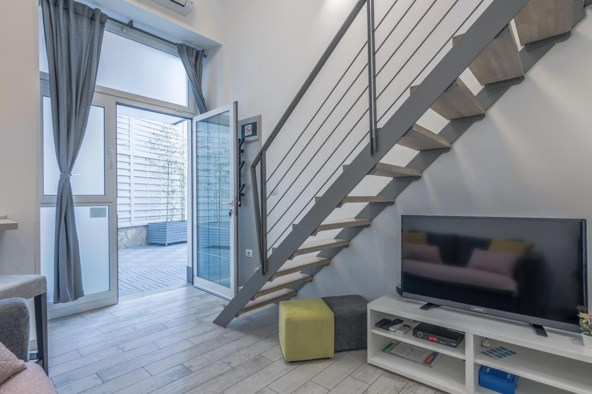 Urban Apartments Пула Екстериор снимка