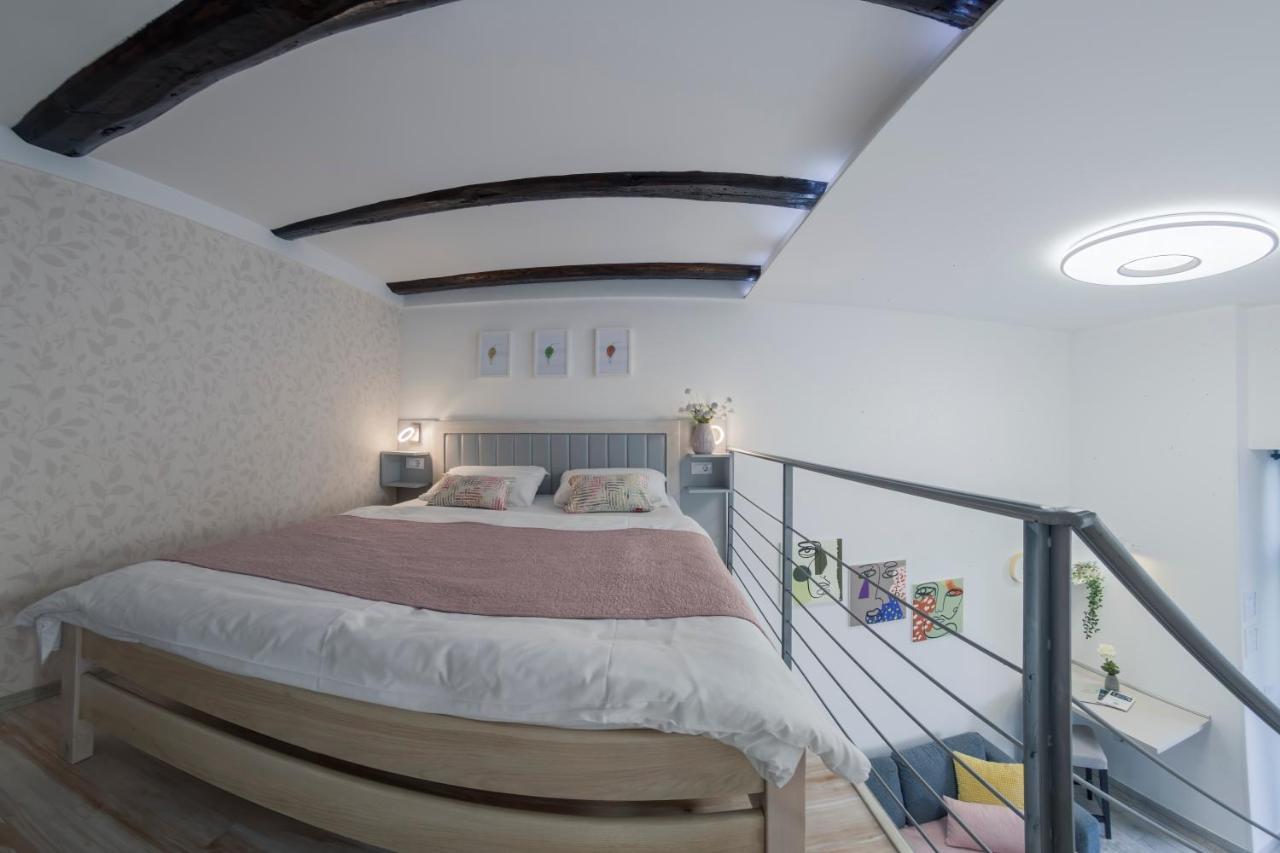 Urban Apartments Пула Екстериор снимка